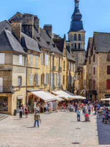 SAGESSE Assurances Sarlat, courtier à destination des particuliers et professionnels